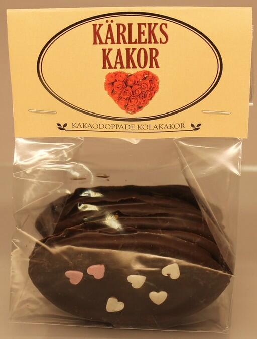 Kakaodoppade Kolakakor med Hjärtligt strössel, tillverkare: Saema Delikatesser.